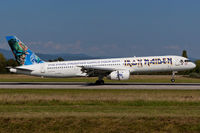 G-STRX @ LFSB - touchdown on RW15