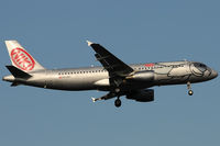 OE-LEU @ VIE - Flyniki