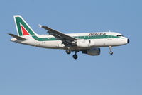 EI-IMH @ EBBR - Arrival of flight AZ148 to RWY 02 - by Daniel Vanderauwera