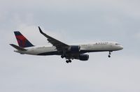 N667DN @ DTW - Delta 757 - by Florida Metal