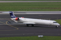 OY-KFI @ EDDL - SAS, Canadair CL-600-2D24 Regional Jet CRJ-900ER, CN: 15242, Name: Rolf Viking - by Air-Micha