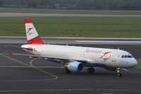 OE-LBR @ EDDL - Austrian Airlines, Airbus A320-214, CN: 1150, Name: Bregenzer Wald - by Air-Micha