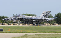 165677 @ KOSH - Landed with tail hook down - by Todd Royer