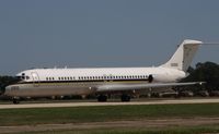 160050 @ KOSH - McDonnell Douglas C-9B
