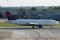 N351NW @ KMSP - Airbus A320-212 arriving.