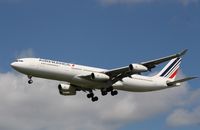 F-GLZP @ KORD - Airbus A340-300
