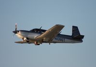 N1086T @ LAL - Mooney M20M