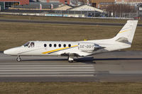 SE-DDY @ ESSB - At rwy 30 - by Roger Andreasson