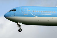 OO-JAP @ EBBR - Arrival of flight JAF104 to RWY 25L - by Daniel Vanderauwera