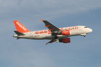 G-EZID @ EBBR - Flight EZY2796 is climbing from RWY 07R