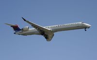 N803SK @ KLAX - Delta