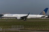 N18112 @ EDDS - departure via RW25