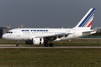 F-GUGQ @ EDDS - decelerating after touchdown