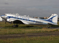 F-AZTE @ LFBO - Participant of the French Young Pilot Tour 2011... Additional 'FFA' stickers on engines and fuselage... Used as logistic aircraft... - by Shunn311