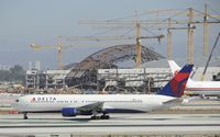 N130DL @ KLAX - Arriving at LAX - by Todd Royer