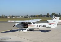 D-EHBM @ EDVE - Cessna 172R at Braunschweig-Waggum airport - by Ingo Warnecke