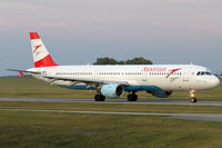 OE-LBC @ VIE - Austrian Airlines - by Roman Reiner