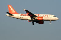G-EZBB @ EBBR - Early arrival of flight EZY4701 to RWY 02