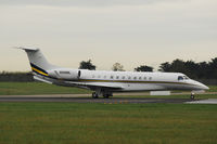 N580ML @ EIDW - Lined up for departure off Rwy 10 at EIDW - by Noel Kearney