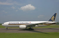 9V-SRD @ WADD - Singapore Airlines - by Lutomo Edy Permono