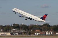 N585NW @ KMSP - @ KMSP - by David Engfer