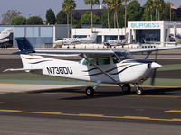 N736DU @ KSMO - N736DU taxiing - by Torsten Hoff