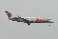 C-FVKN @ CYYZ - Jazz 1995 Canadair CL-600-2B19, c/n: 7078
