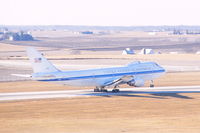 73-1676 @ KCID - On the go on runway 27