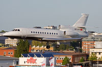 HB-IUX @ ESSB - On final rwy 30 - by Roger Andreasson