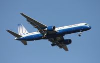 N559UA @ MCO - United 757