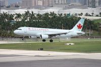 C-FZUB @ FLL - Air Canada A320