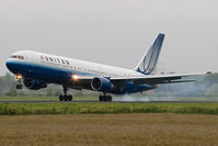 N648UA @ EHAM - United Airlines 767-300 - by Andy Graf-VAP
