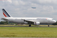 F-GKXU @ EHAM - Air France A320 - by Andy Graf-VAP