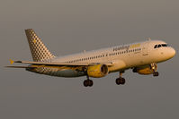 EC-KLB @ EHAM - Vueling A320 - by Andy Graf-VAP