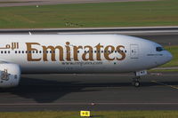 A6-EMX @ EDDL - Emirates, Boeing 777-31H, CN: 32702/0444 - by Air-Micha