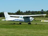 VH-ISD @ YLIL - Cessna 172N VH-ISD at Lilydale - by red750