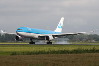 PH-AOK @ EHAM - KLM A330-200 - by Andy Graf-VAP