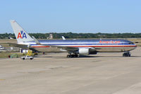 N359AA @ DFW - American Airlines at DFW Airport - by Zane Adams