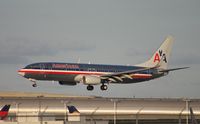 N812NN @ MIA - American 737 - by Florida Metal