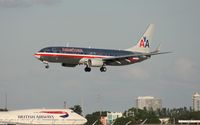 N823NN @ MIA - American 737 - by Florida Metal