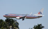 N940AN @ MIA - American 737 - by Florida Metal