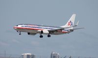N961AN @ MIA - American 737 - by Florida Metal