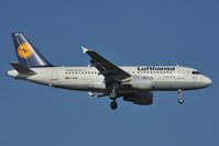 D-AIBB @ EDDF - Lufthansa Airbus 319 - by Dietmar Schreiber - VAP