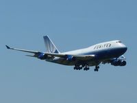 N182UA @ YMML - United Airlines B747 approaching rwy 27 at MEL