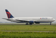 N1603 @ EHAM - Delta Airlines 767-300 - by Andy Graf-VAP