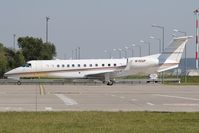 M-YCUP @ LOWW - EMB135