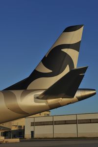 A6-AJI @ LOWW - Al Jaber Aviation Embraer 190