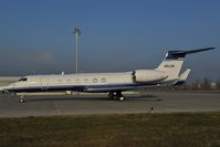 N543H @ LOWW - Gulfstream 5