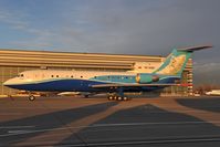 RA-42387 @ LOWW - Yakovlev 42