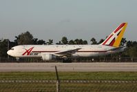 N797AX @ MIA - Hybrid paint DHL/ABX - needs a repaint - by Florida Metal